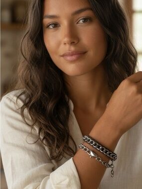 Silver Chain Black Leather Bracelet Rocker Rebel Rockstar Festival Concert Party